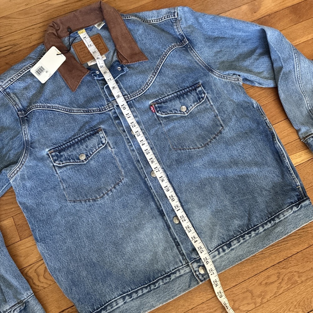 Levi's Western Shorthorn Trucker Jacket Sz L Blue Dark Wash Denim Relaxed NWT ! - Picture 8 of 16